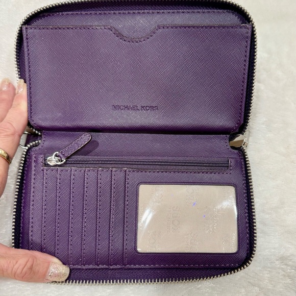 NWOT Michael Kors Purple Women's Wallet - Picture 3 of 4